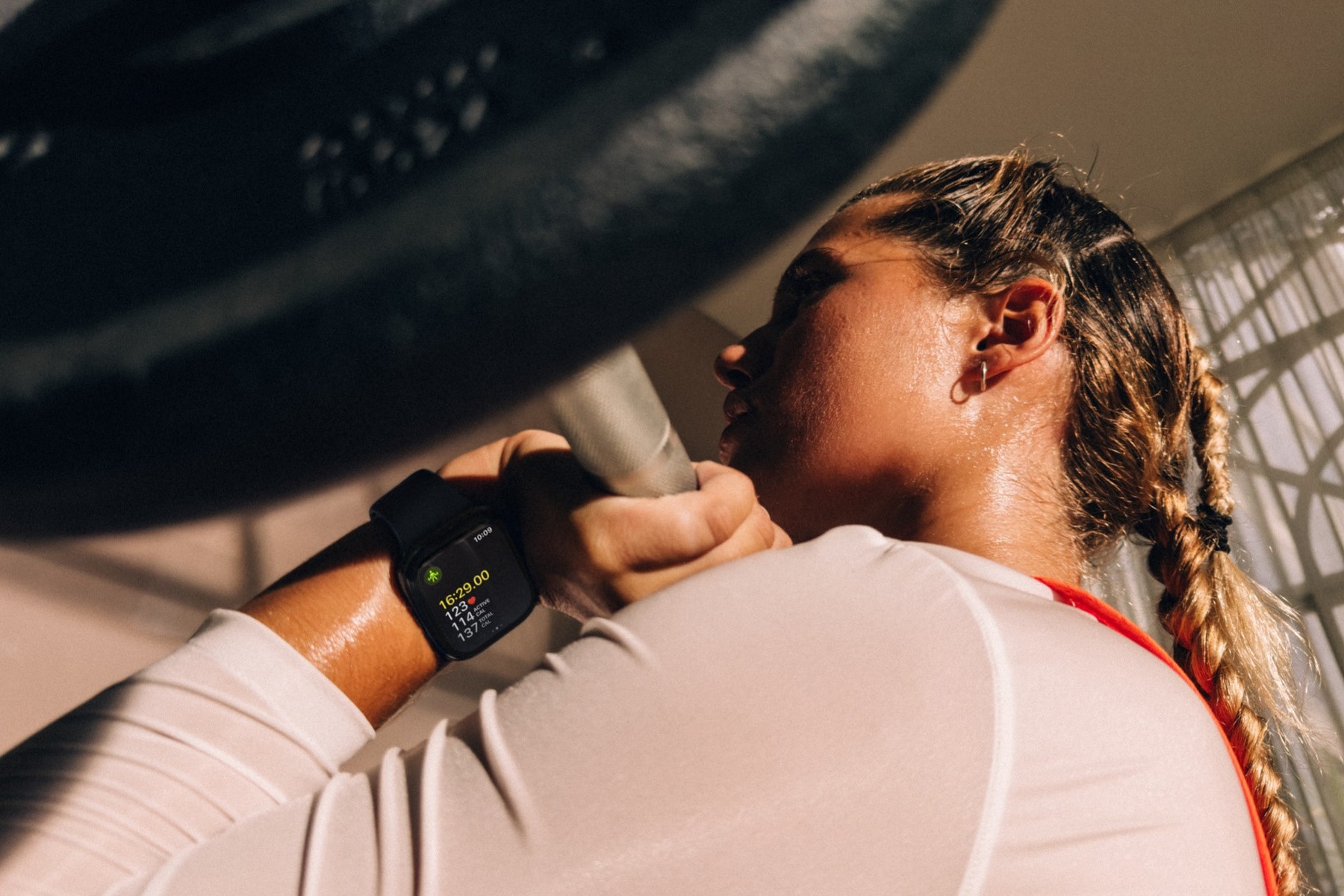 apple-watch-2-1792139755.jpg