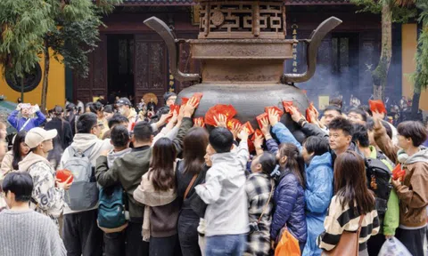 Giới trẻ Trung Quốc ngày càng tin vào tâm linh