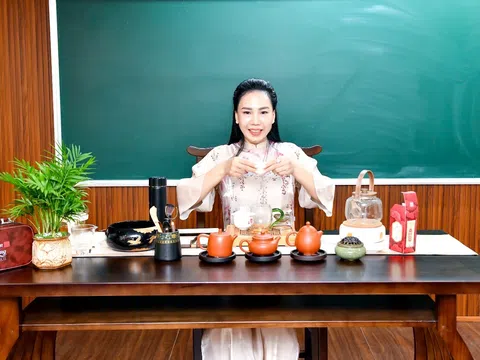 Thiên Sơn Vân Long: Bí quyết trường thọ và thành công từ ngọn trà tiên