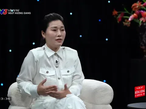 NSƯT Hương Giang: Nữ thượng tá “3 trong 1” – ca sĩ, giảng viên, đạo diễn nghệ thuật