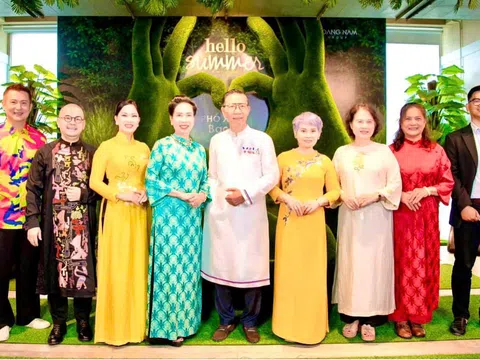 Áo dài Việt Nam - Hồn dân tộc trên vòng quay di sản