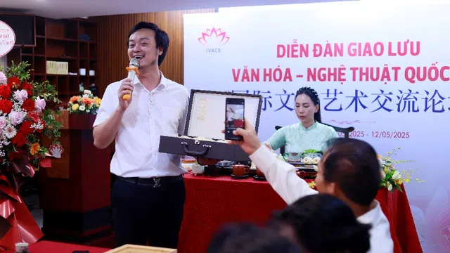 BỘ PHA TRÀ TẢN VIÊN SƠN đã chính thức ra mắt tại Diễn đàn Giao lưu Văn hóa Nghệ thuật Quốc tế 2025